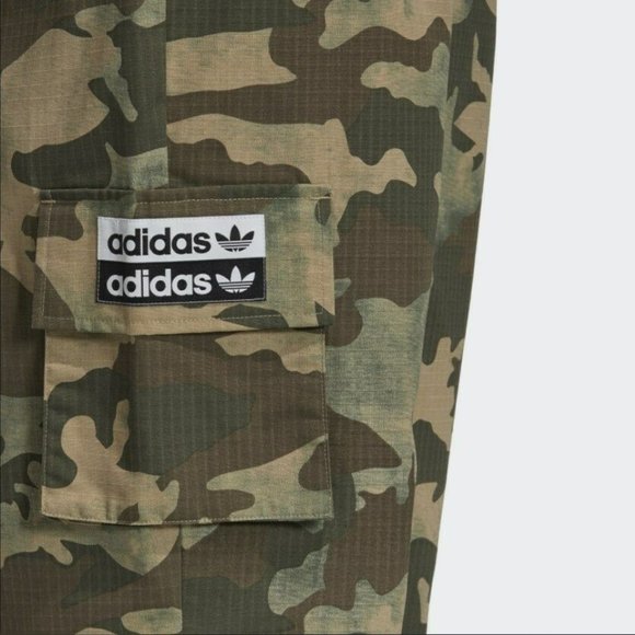 ⛔️SOLD⛔️ ADIDAS Originals Camo Cargo Track Pants S - Picture 8 of 16